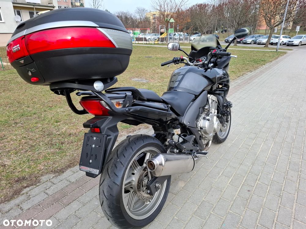Honda CBF - 16
