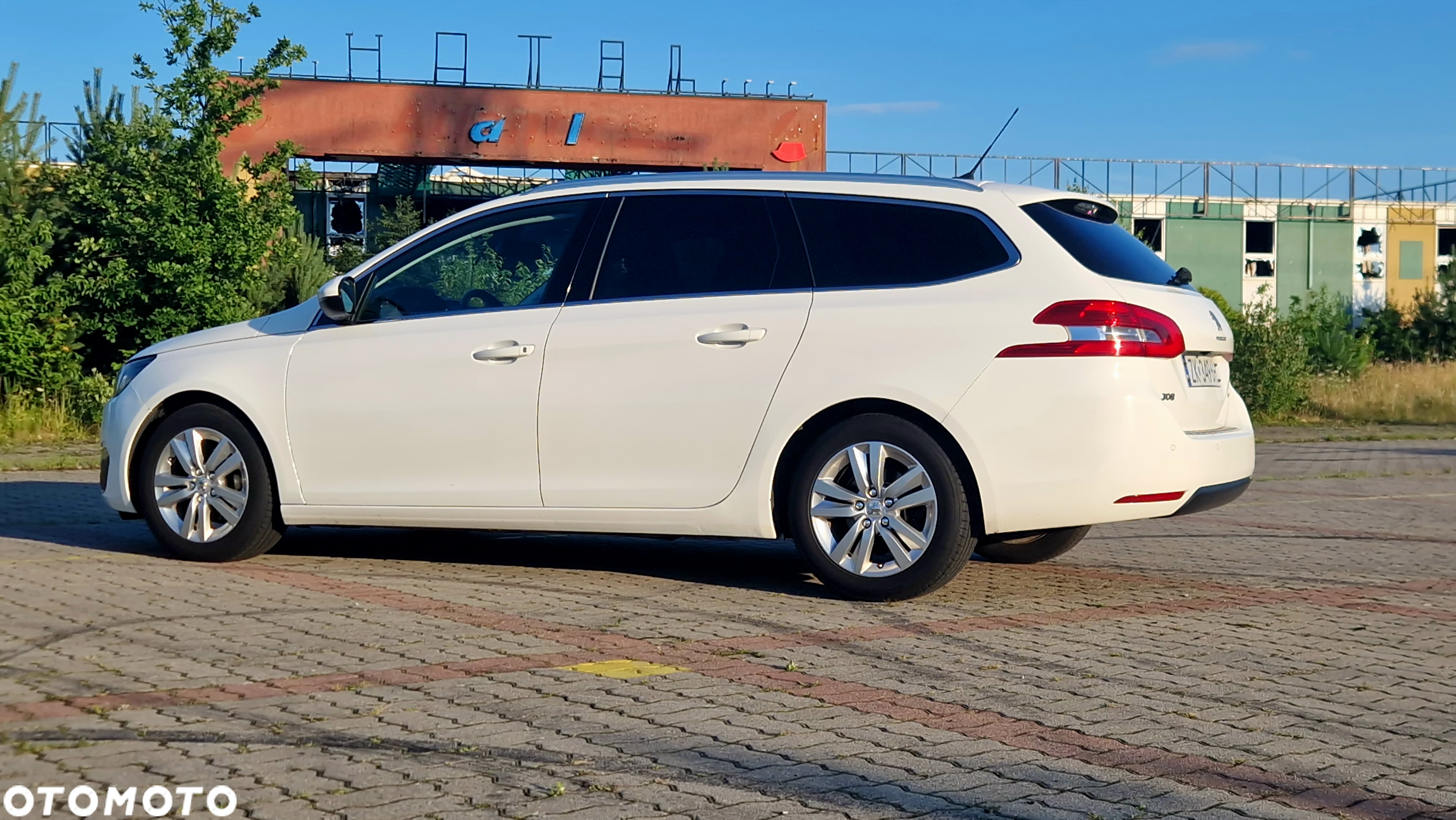 Peugeot 308 SW BlueHDi 120 Stop & Start Allure - 6