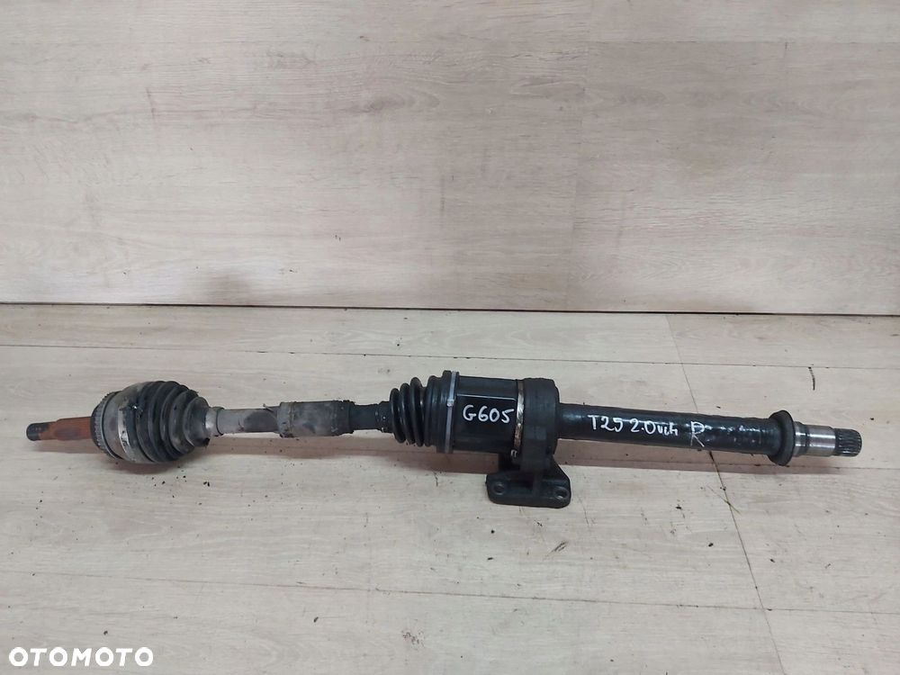 TOYOTA Avensis T25 03-08r półoś prawa przegub podpora 2,0 vvti d4 benzyna