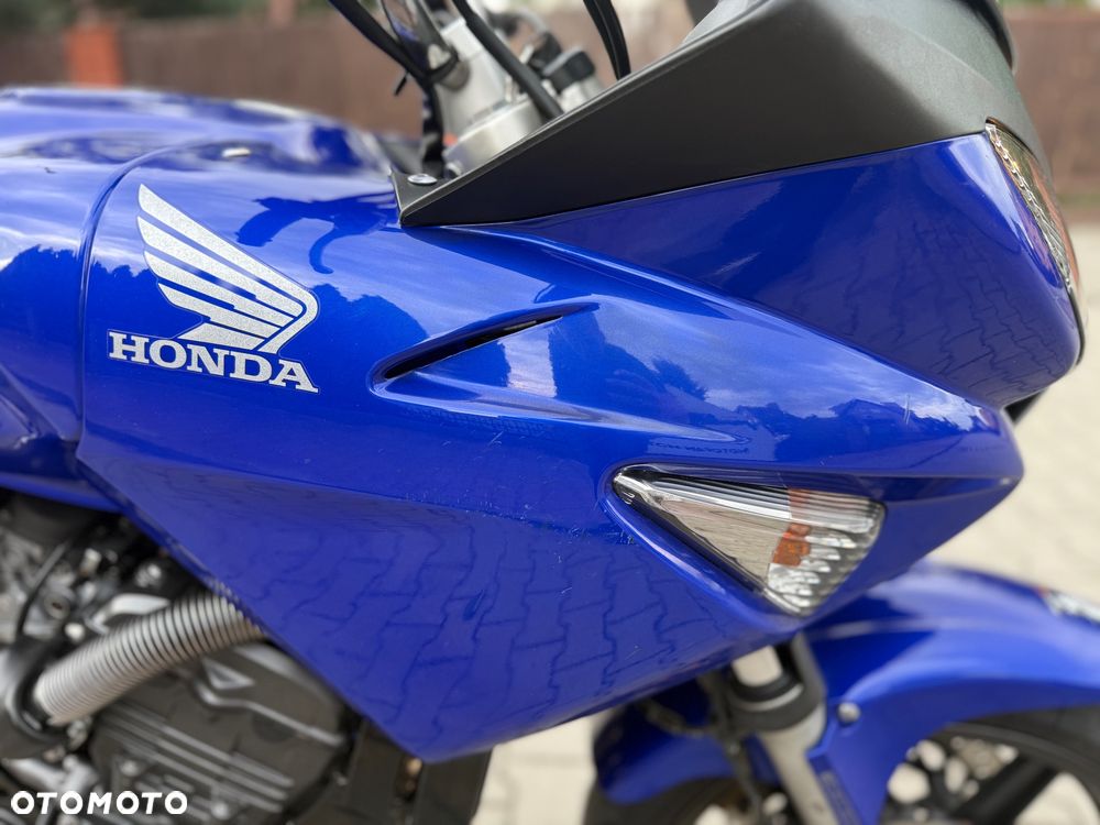 Honda CBF - 4