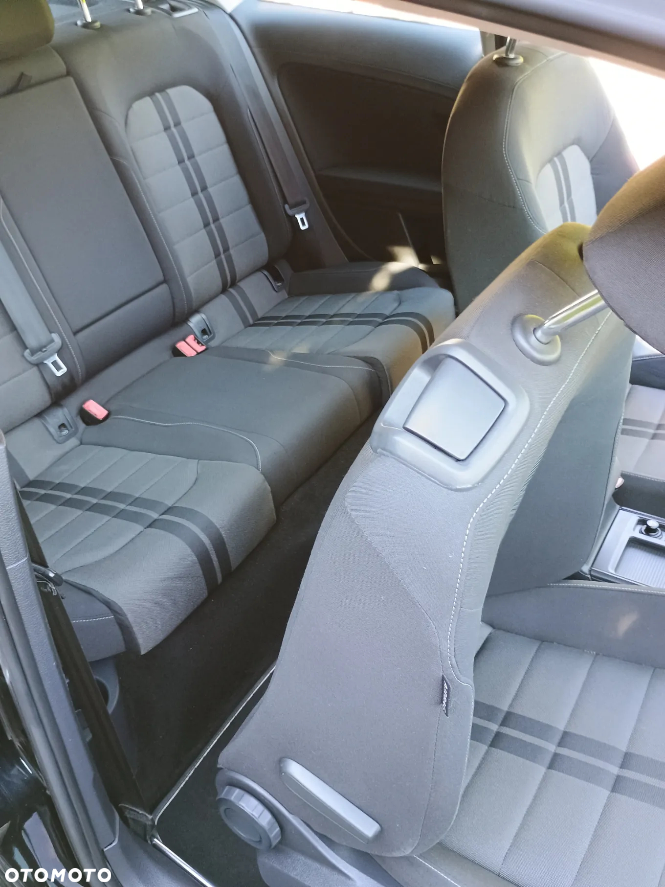 Volkswagen Golf VII 1.6 TDI BMT Comfortline - 12