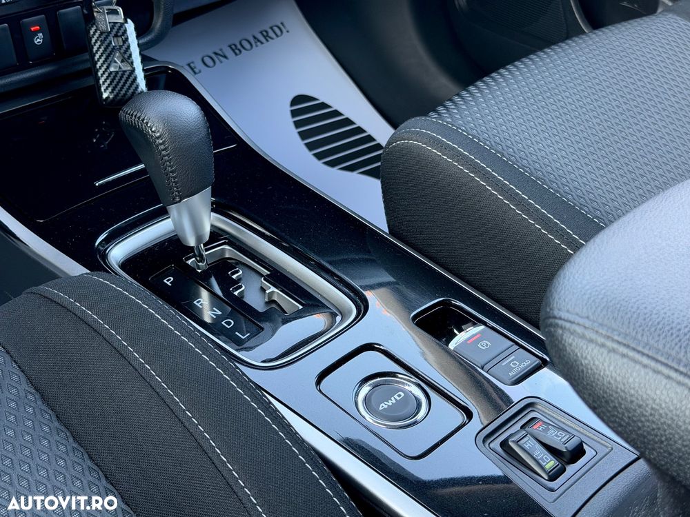 Mitsubishi Outlander 2.2 DI-D 4WD Automatik Edition+ - 18