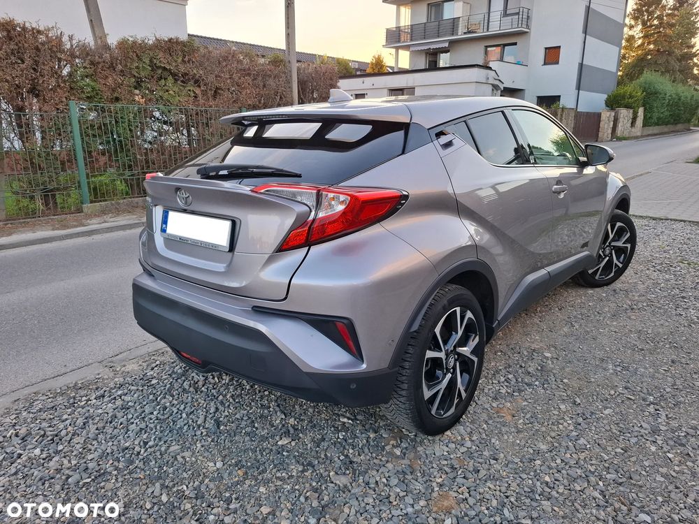 Toyota C-HR 1.2 Turbo Team Deutschland - 3