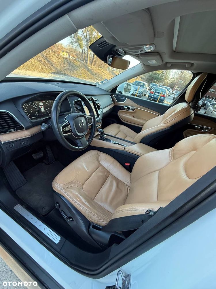 Volvo XC 90 D5 AWD Geartronic Inscription - 9