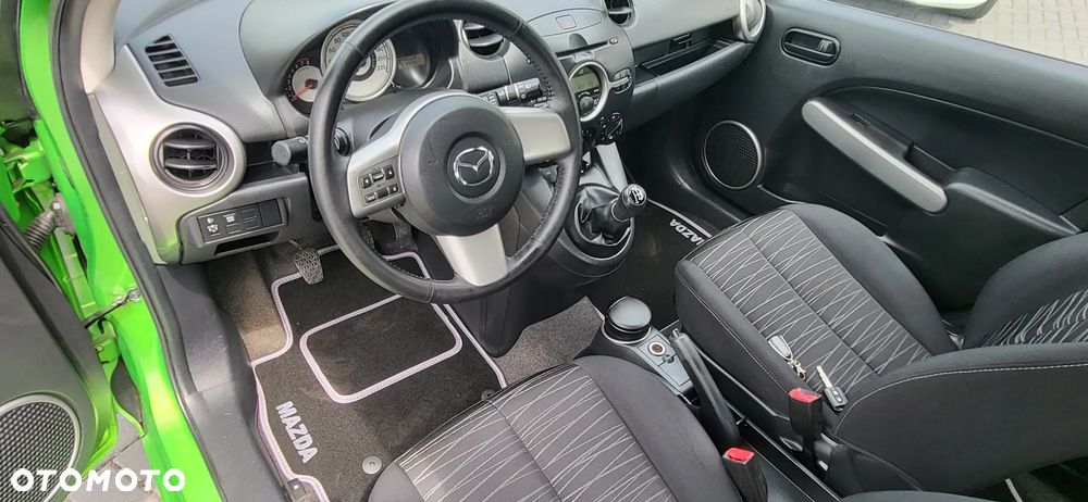 Mazda 2 - 12
