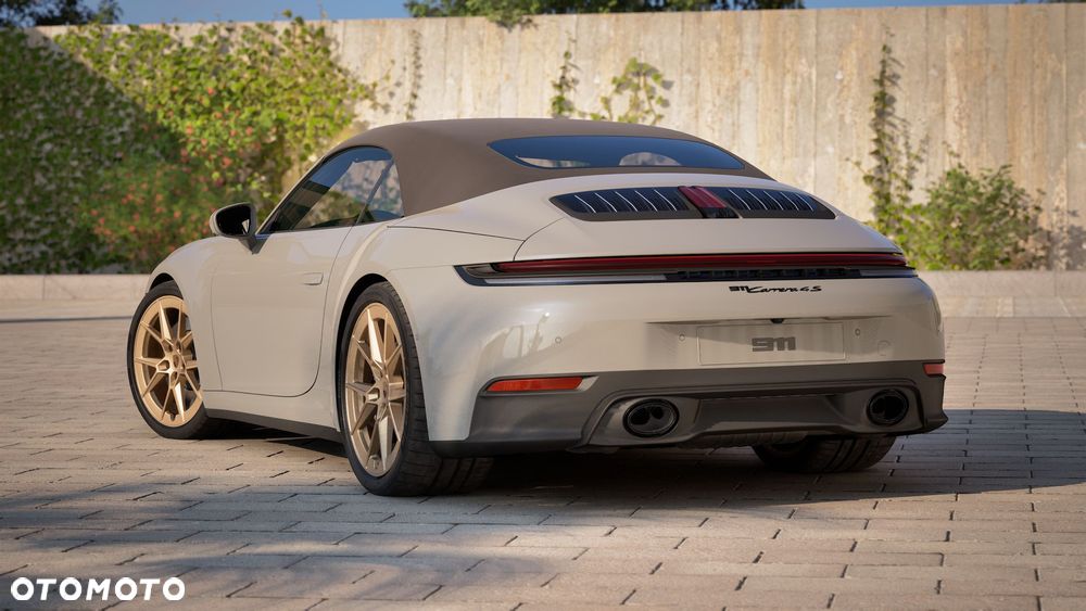 Porsche 911 Carrera 4S - 2