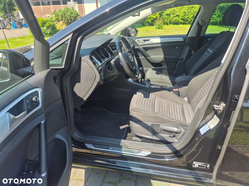 Volkswagen Golf 1.4 TSI BlueMotion Technology Cup - 11