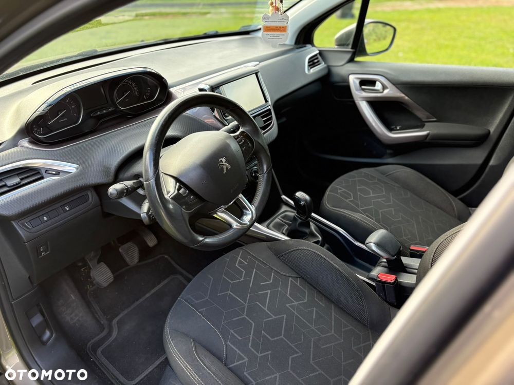 Peugeot 2008 - 7