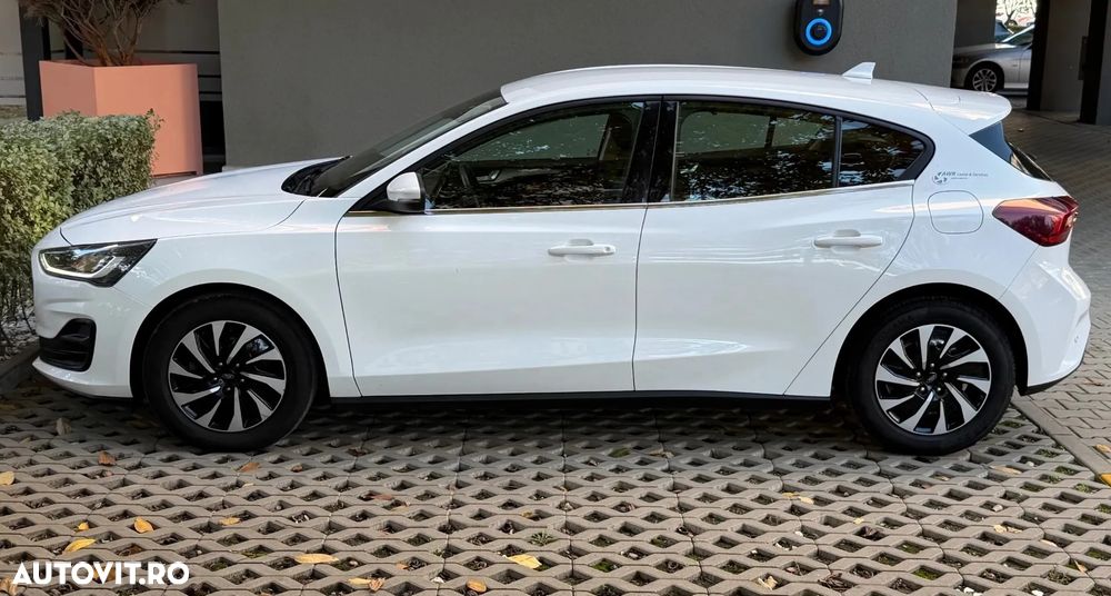 Ford Focus 1.0 EcoBoost Titanium - 4