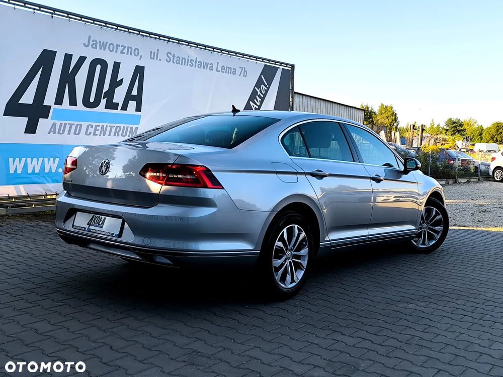 Volkswagen Passat 1.8 TSI BMT Comfortline DSG - 3
