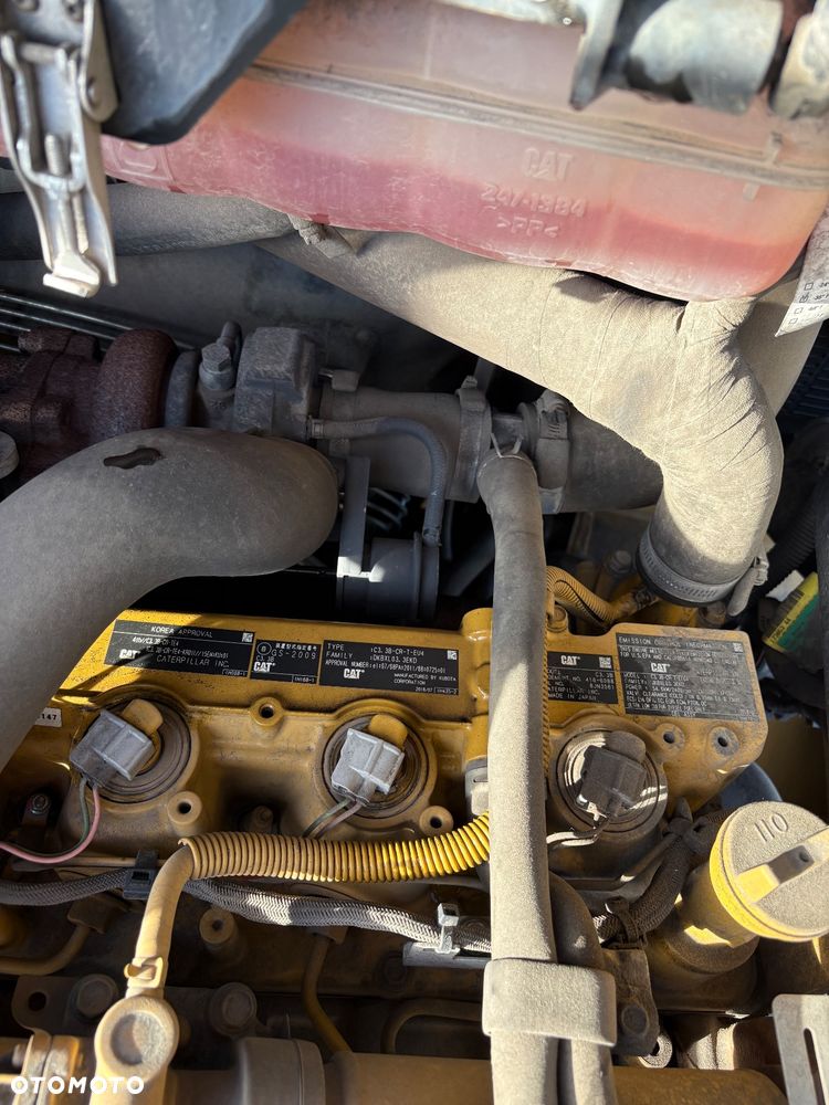 Caterpillar 906M - 8