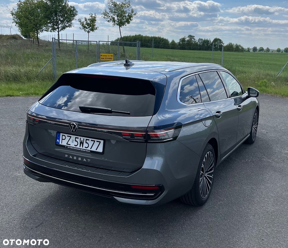 Volkswagen Passat ver-2-0-tdi-scr-dsg-elegance - 4