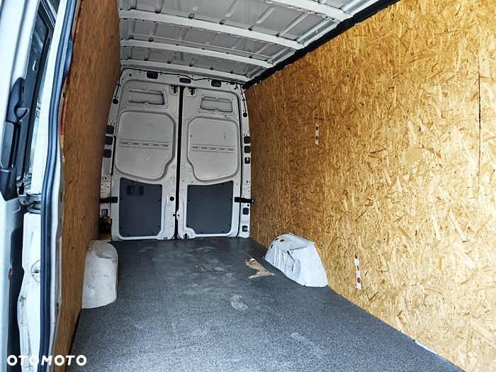 Volkswagen Crafter - 18