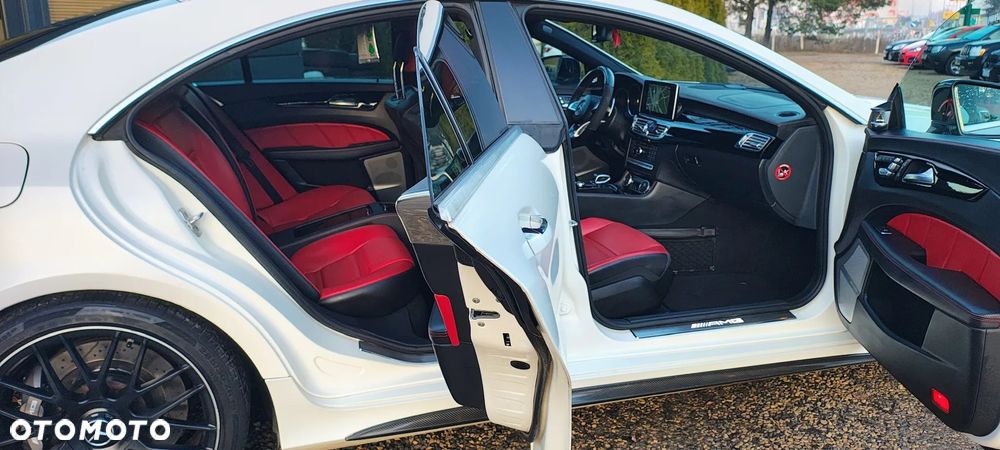 Mercedes-Benz CLS 63 AMG 4-Matic - 23
