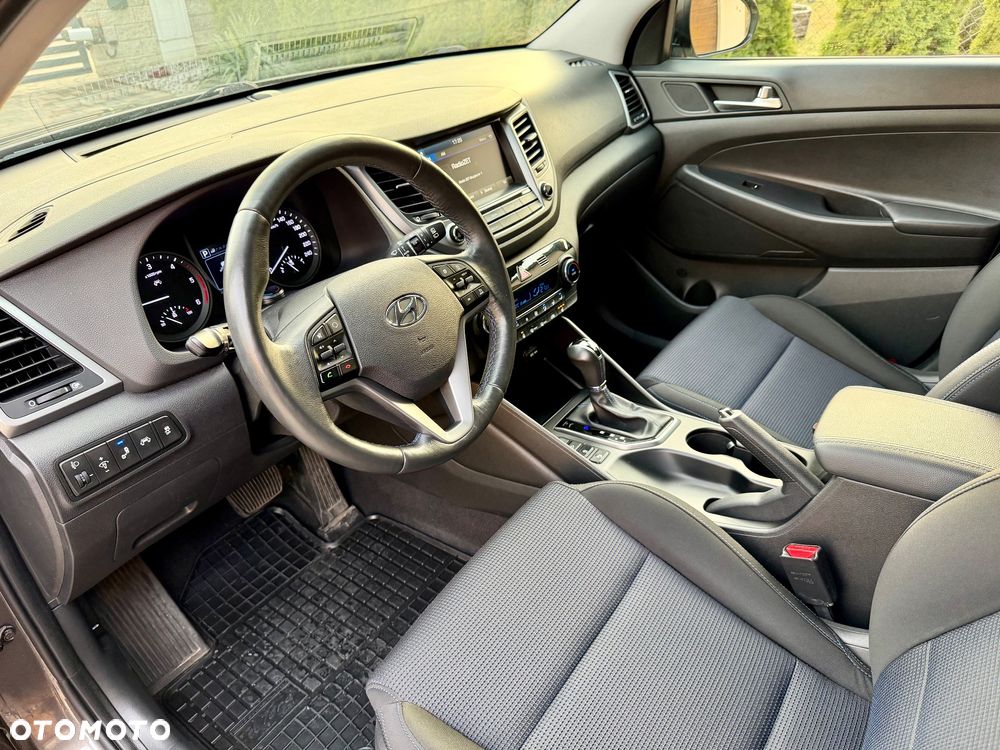 Hyundai Tucson blue 1.7 CRDi 2WD DCT Premium - 19