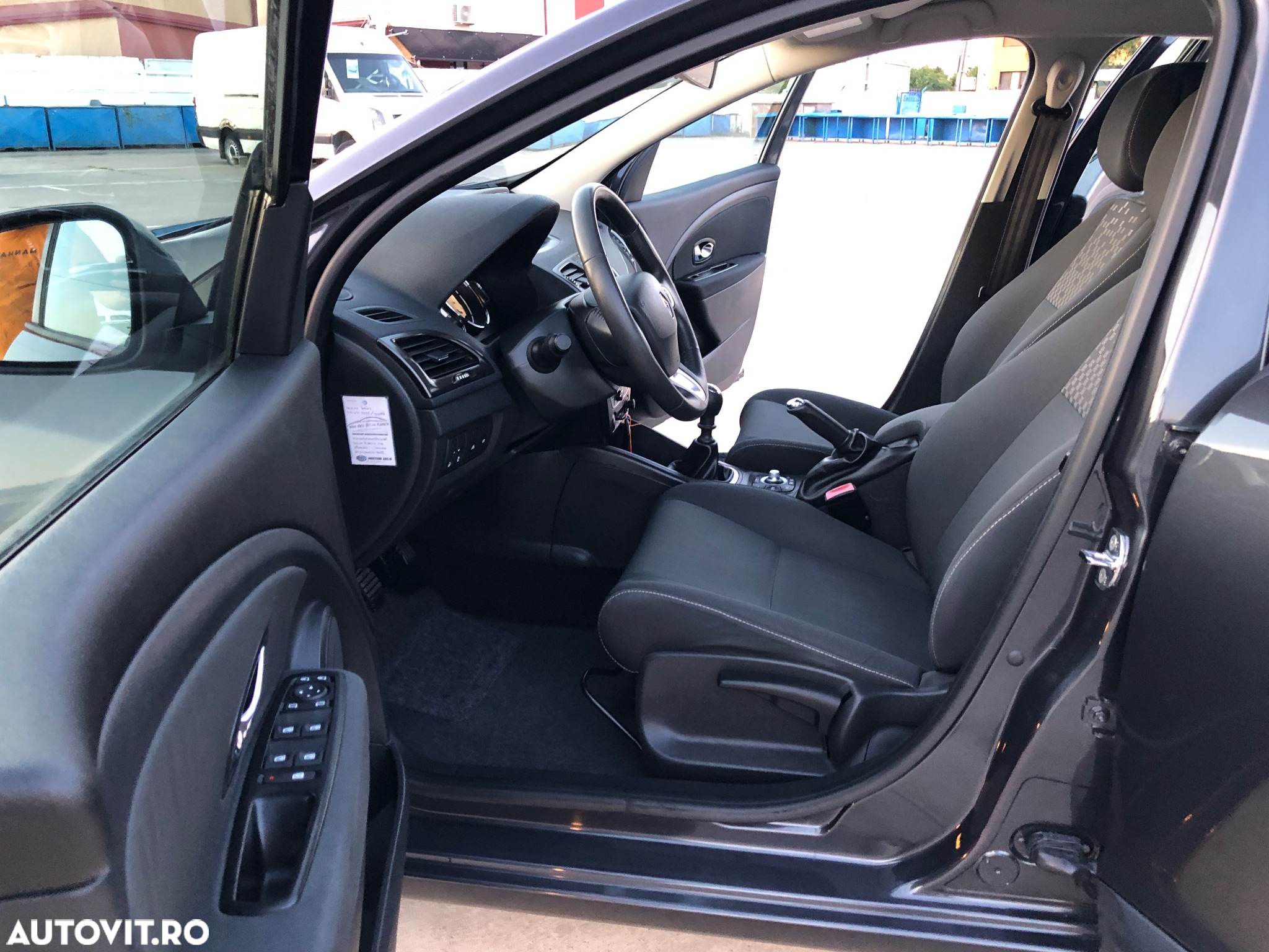 Renault Megane 1.5 dCi Expression - 12