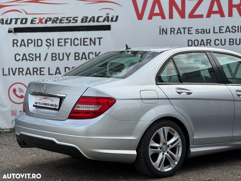 Mercedes-Benz C 180 T CGI BlueEFFICIENCY - 21