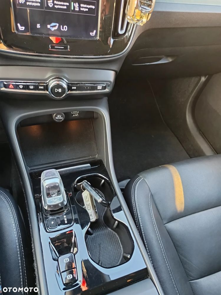 Volvo XC 40 T3 Inscription - 16