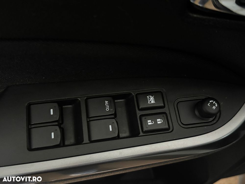 Suzuki Vitara - 15