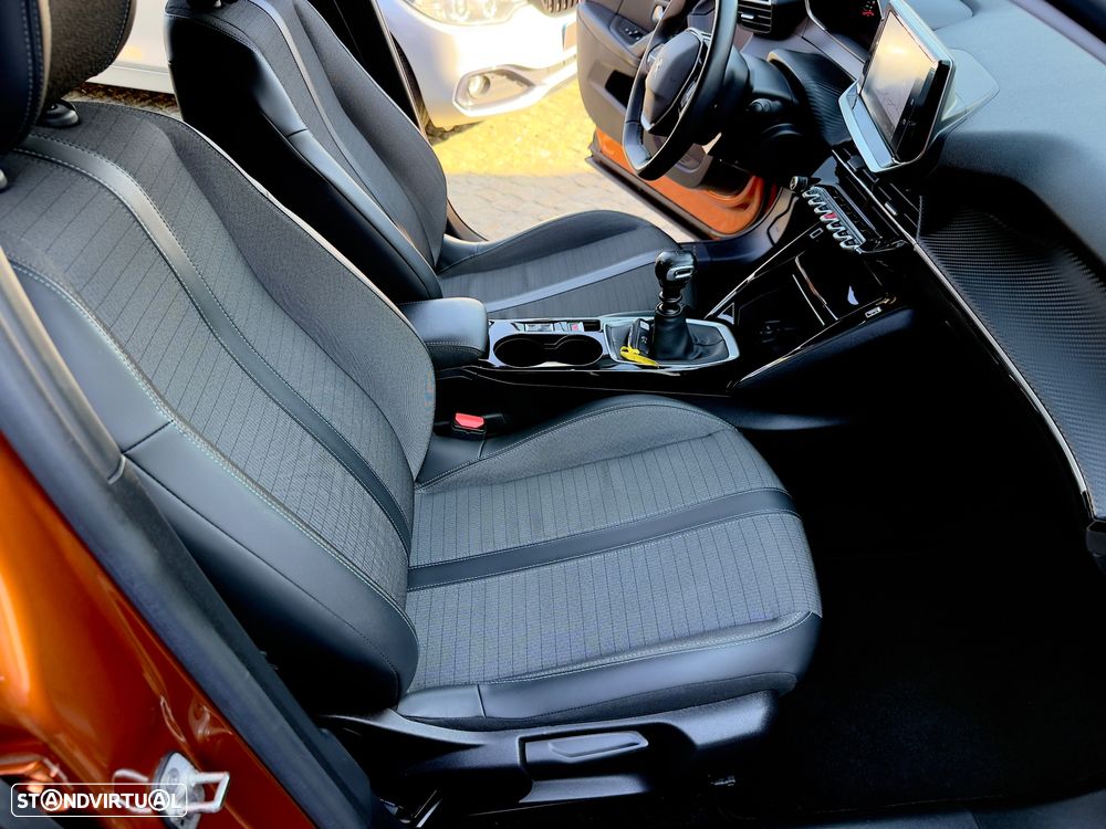 Peugeot 2008 1.2 PureTech Allure Pack - 54