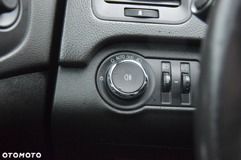 Opel Insignia 1.6 Selection - 17