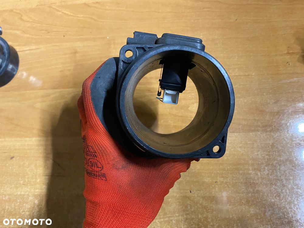 PRZEPŁYWOMIERZ 5WK97002 9645948980 VOLVO V50 CITROEN PEUGEOT 2.0 - 2