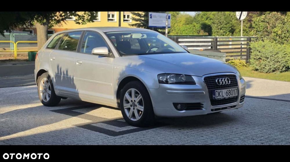 Audi A3 Sportback - 1