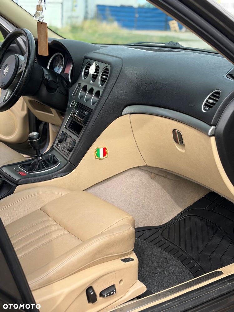 Alfa Romeo 159 1.9 JTDM 16V DPF Distinctive - 14