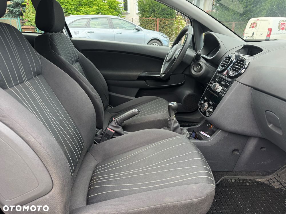Opel Corsa - 8