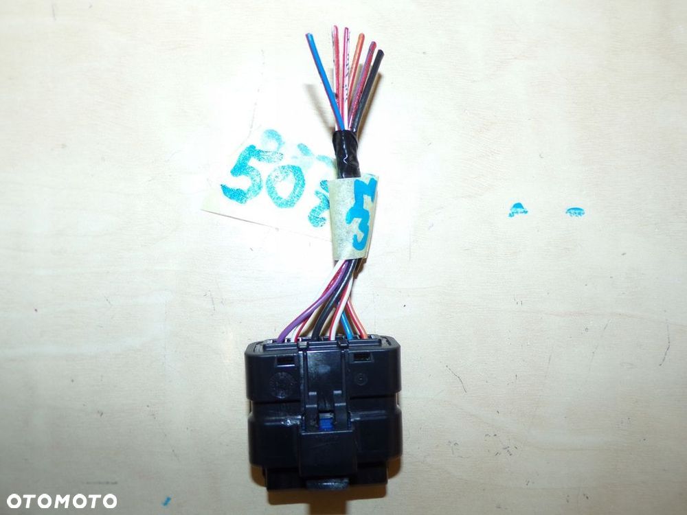 MASTER 3 i 4 MOVANO C 10- KOSTKA WTYCZKA DO TYLNEJ LAMPY 6 PIN - 3