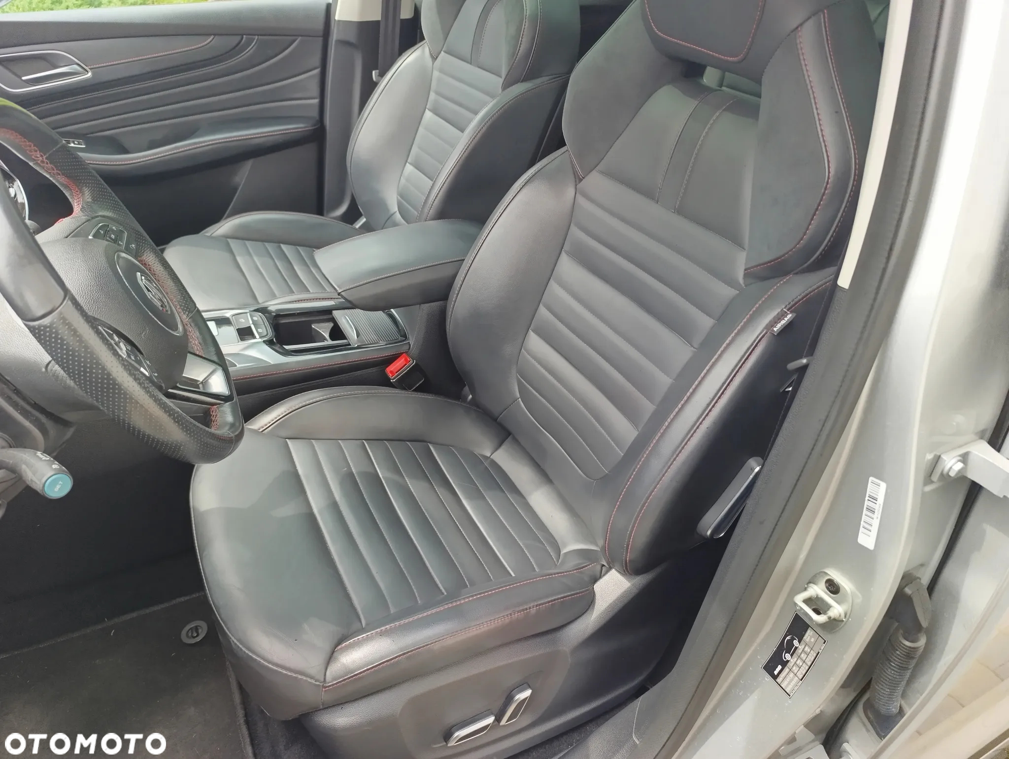 MG EHS 1.5T-GDI PHEV Luxury - 17