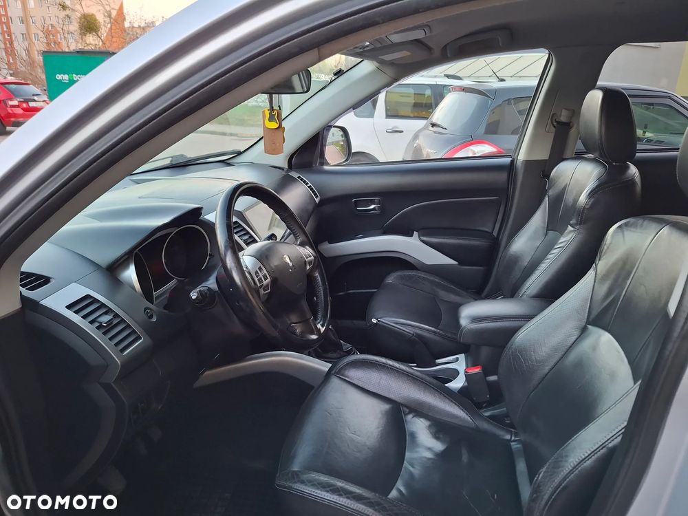 Peugeot 4007 2.2HDi Platinum - 37