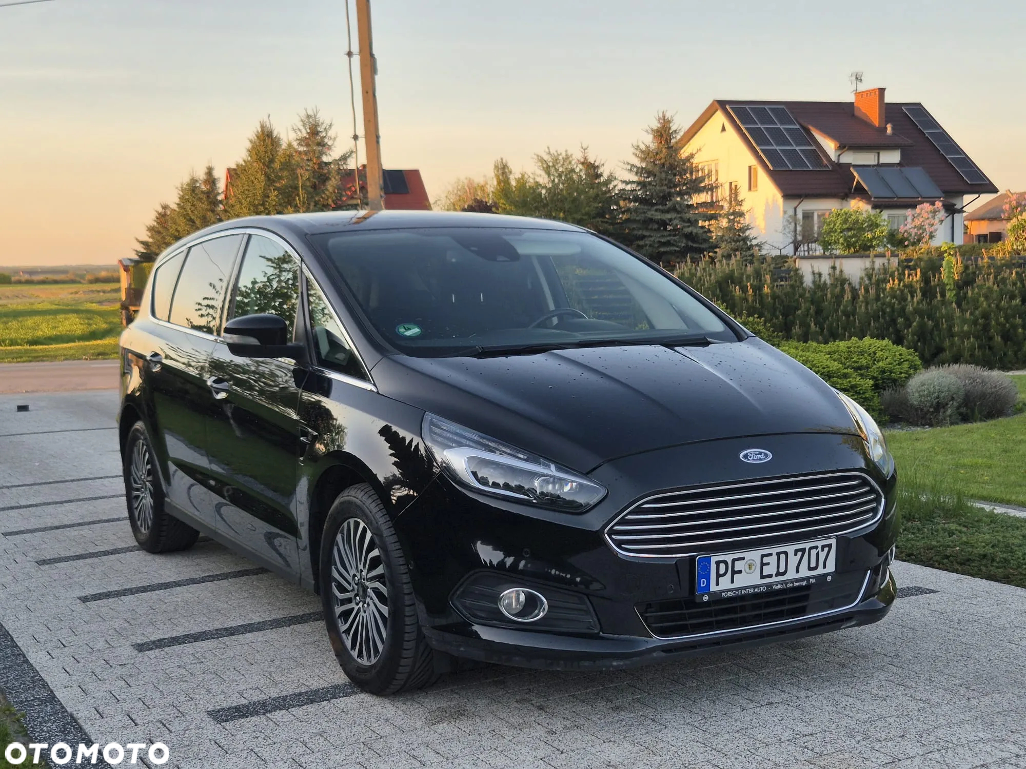 Ford S-Max 2.0 TDCi Titanium PowerShift - 24
