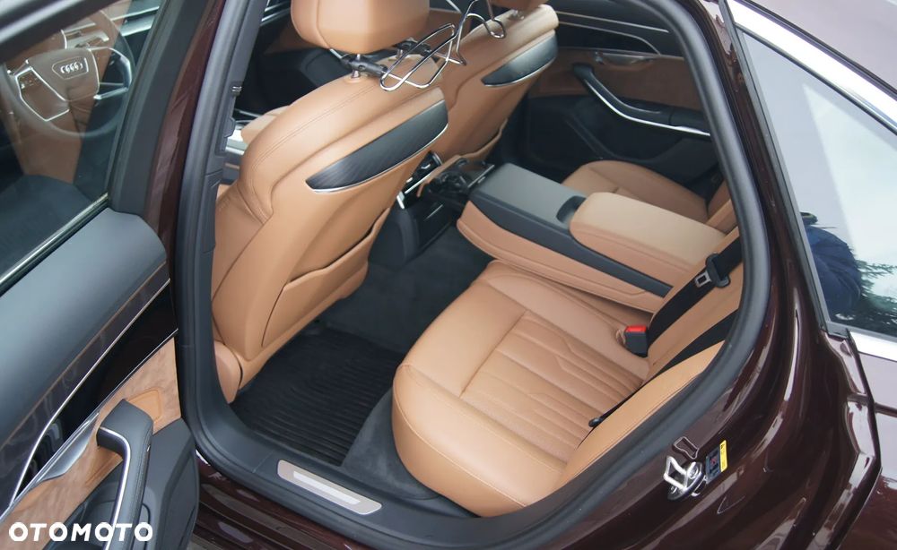 Audi A8 - 9