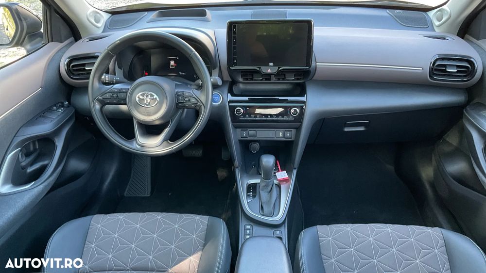 TOYOTA Yaris Cross 2022 — imagine 10