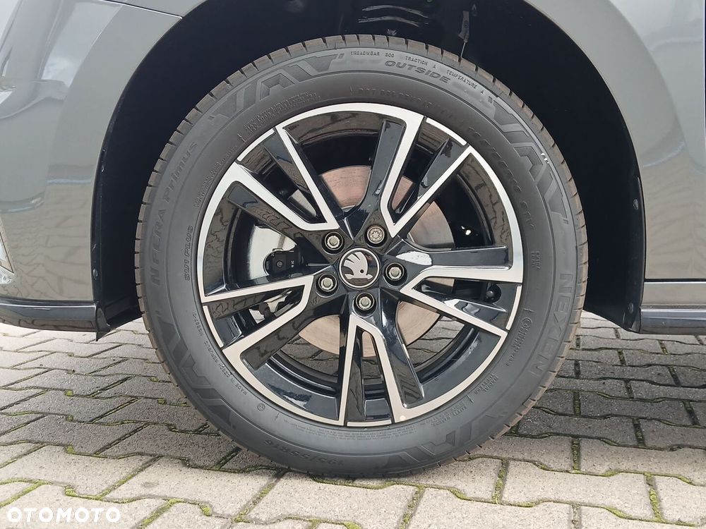 Skoda Fabia 1.0 TSI Monte Carlo DSG - 32