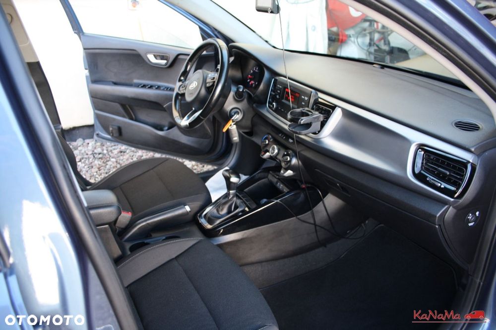 Kia Rio - 23