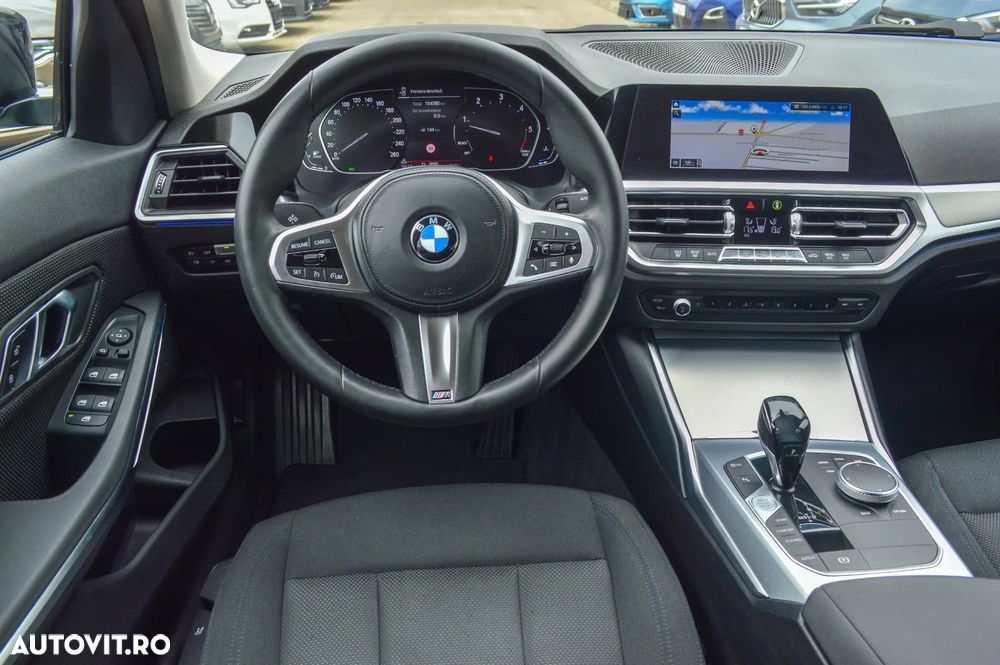 BMW Seria 3 318d Aut. Advantage - 33