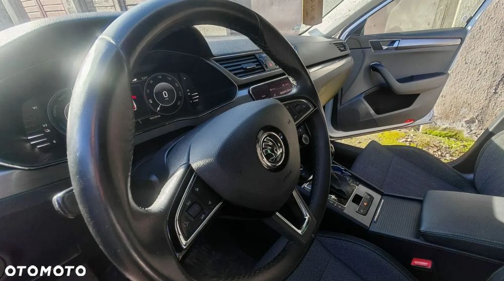 Skoda Superb 1.4 TSI Plug-In Hybrid Style DSG - 10