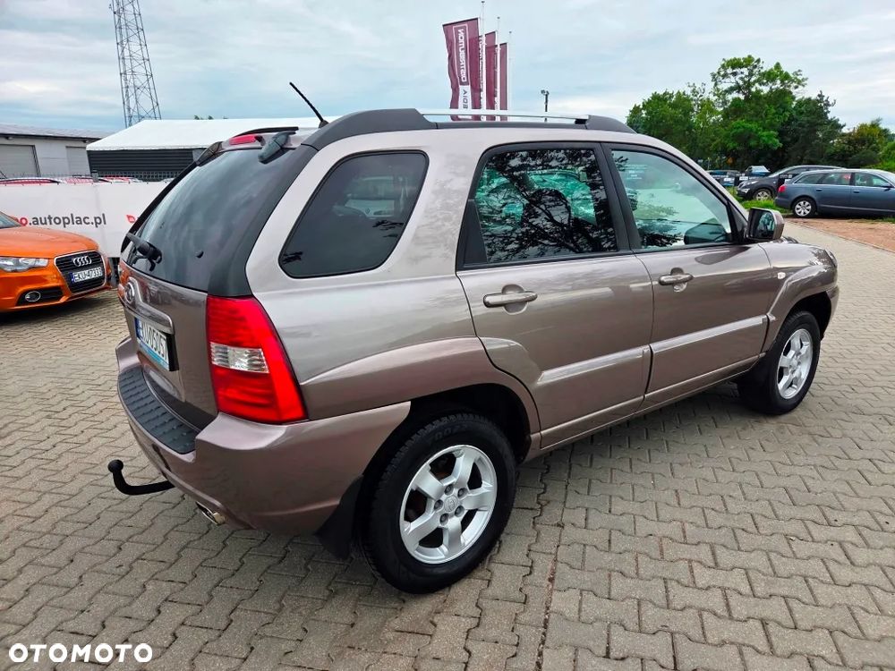 Kia Sportage 2.0 CRDI 2WD Cup - 8