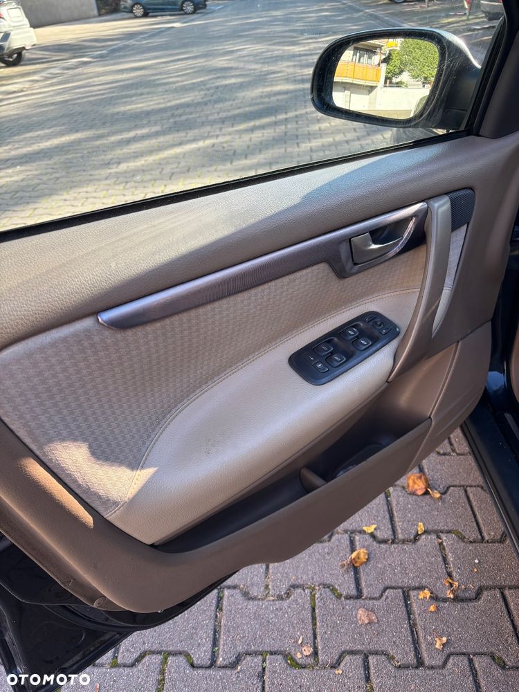 Volvo V70 2.4D5 - 11