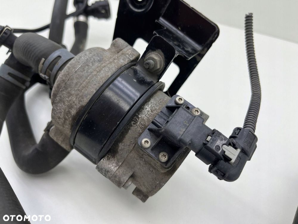 AUDI A4 B9 DODATKOWA POMPA WODY PRZEWODY KOMPLET 8W0121030K 4H0965567A - 2