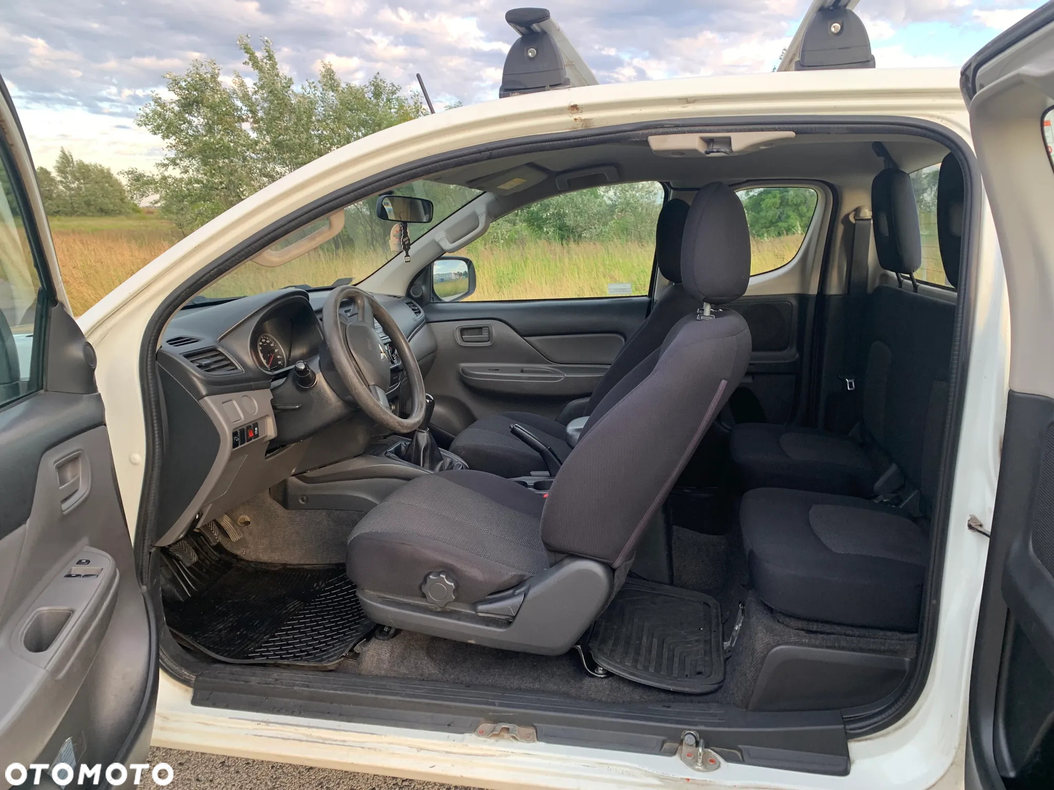 Mitsubishi L200 2.4 d CC Invite - 10