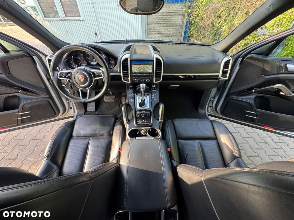 Porsche Cayenne - 9