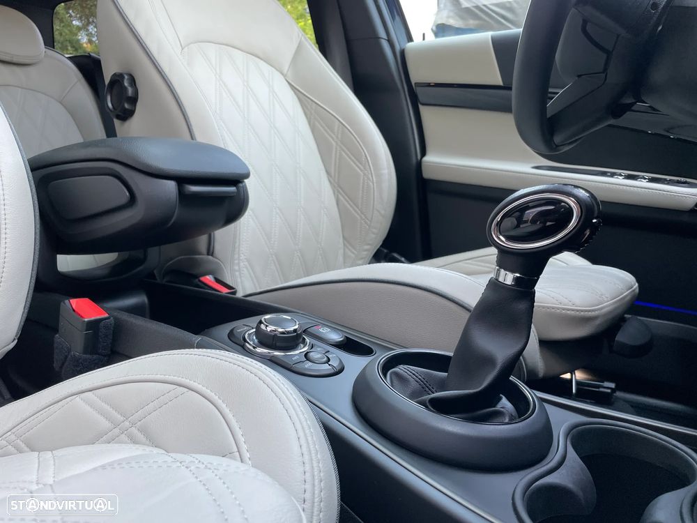 MINI Countryman Cooper SE ALL4 Auto - 41