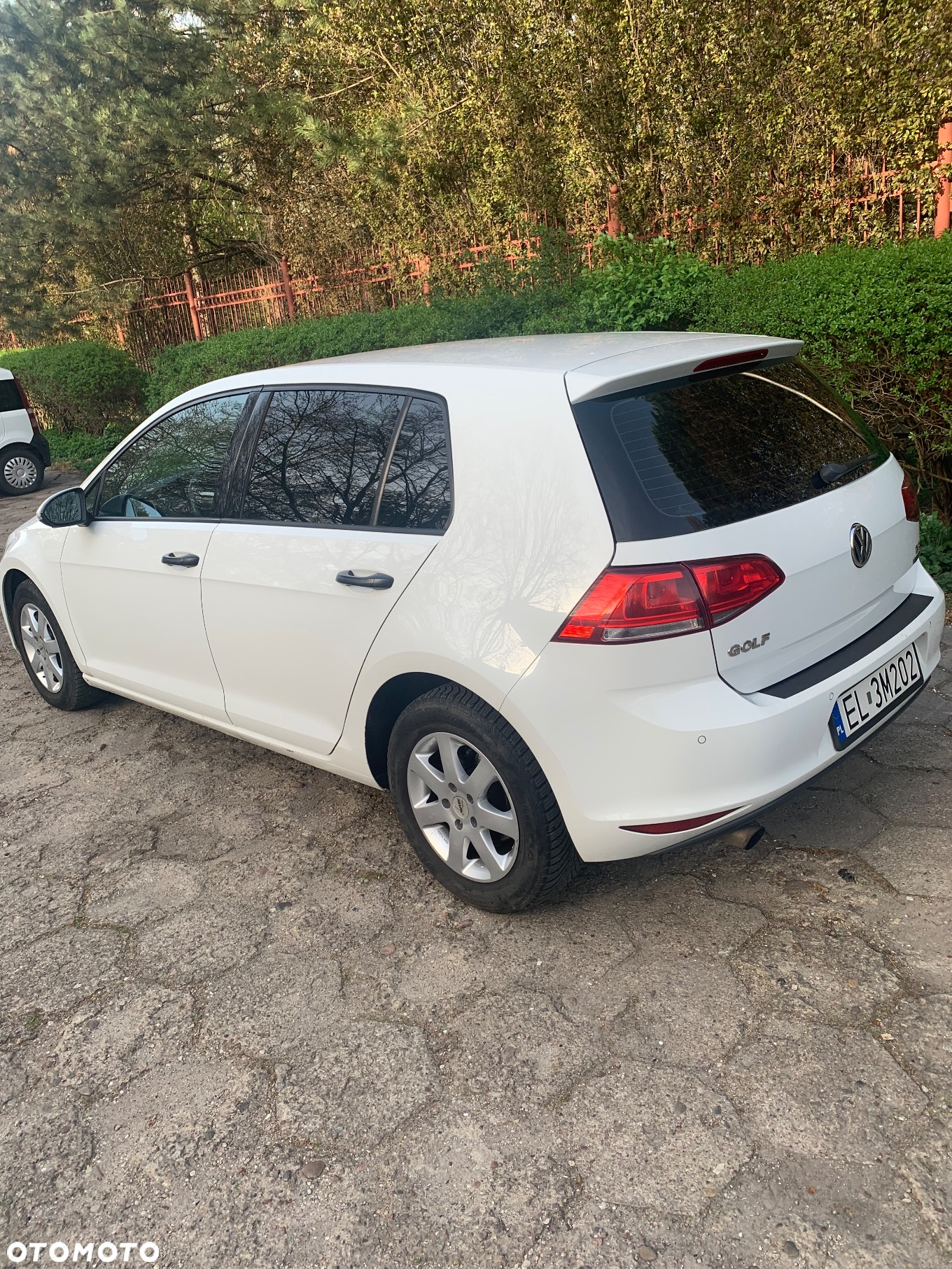 Volkswagen Golf VI 1.2 TSI BlueMot Trendline - 4