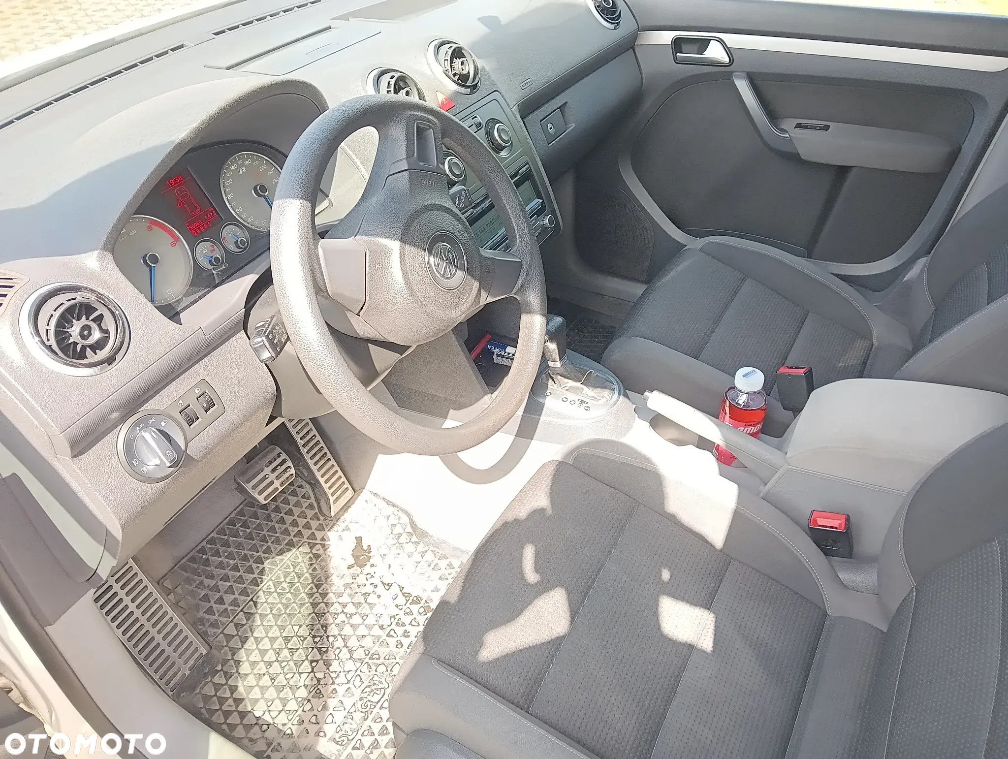 Volkswagen Caddy 1.9 TDI Life DSG - 5
