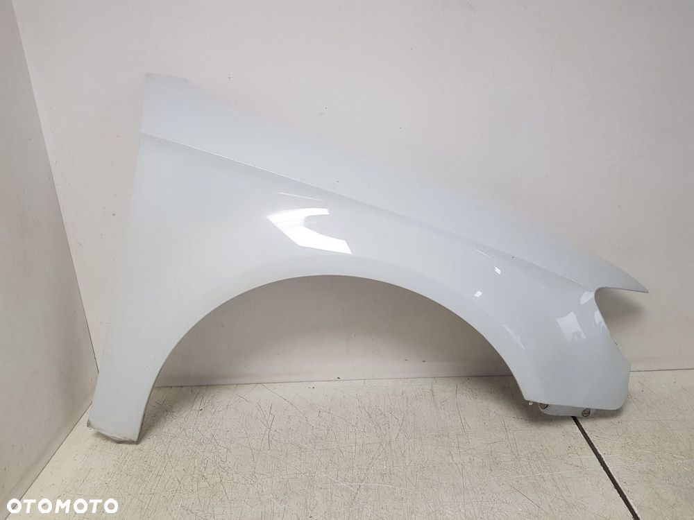 AUDI A3 8V0 BŁOTNIK PRAWY PRZEDNI PRAWA PRZÓD 8V0821468E 12-18 - 1