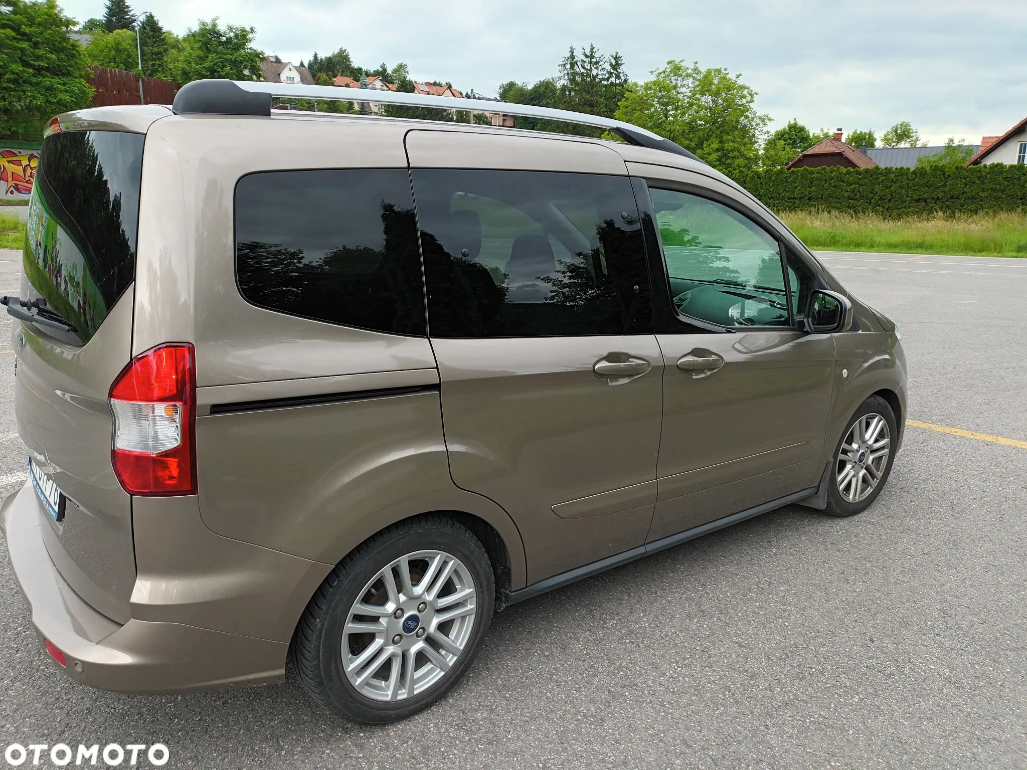 Ford Tourneo Courier - 1