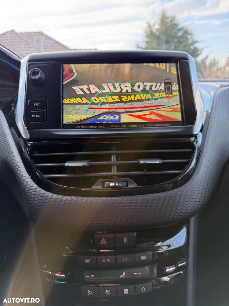 Peugeot 2008 PureTech 130 GPF Stop&Start Allure - 10